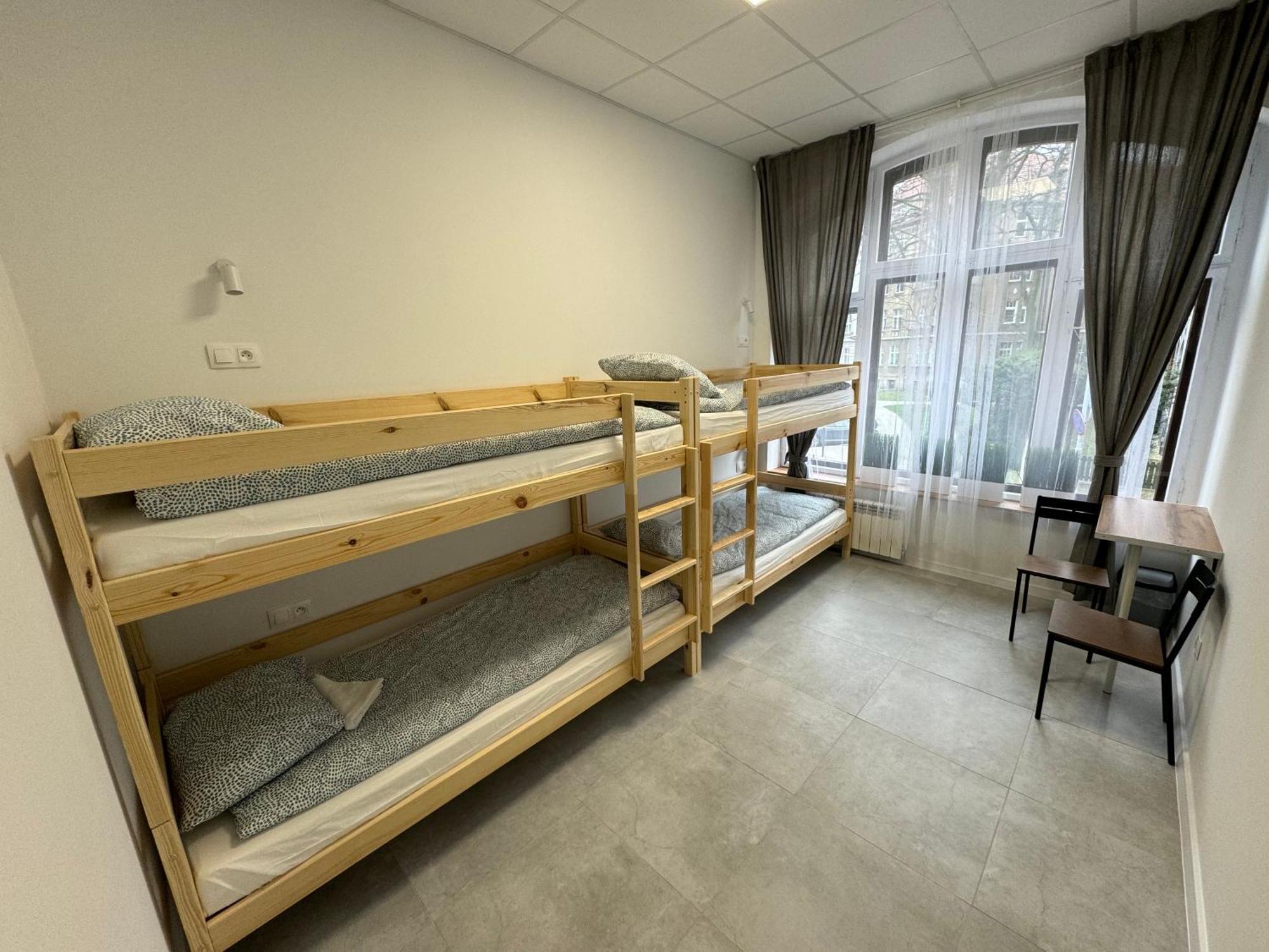 Green Hostel Katowice - 24H Parking מראה חיצוני תמונה