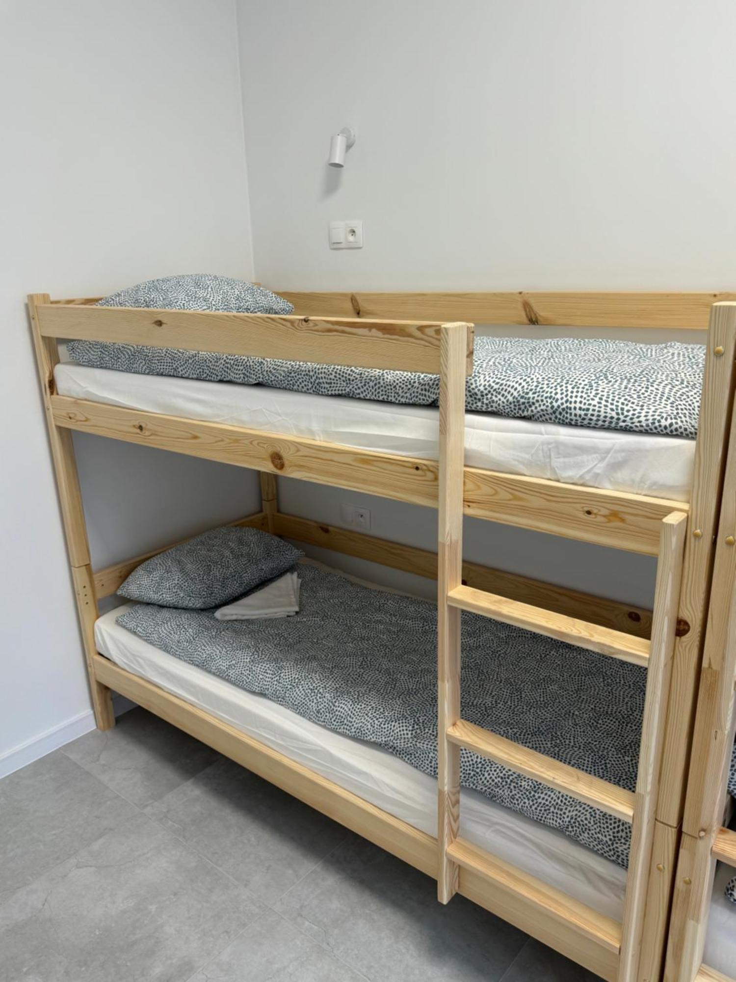 Green Hostel Katowice - 24H Parking מראה חיצוני תמונה