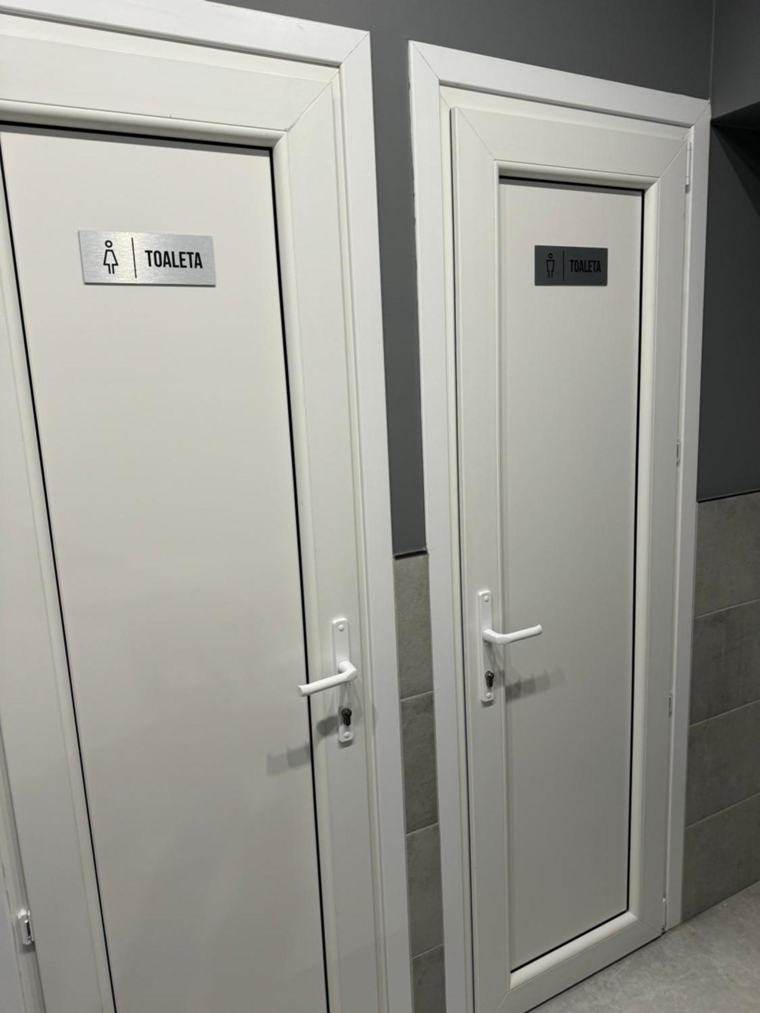 Green Hostel Katowice - 24H Parking מראה חיצוני תמונה