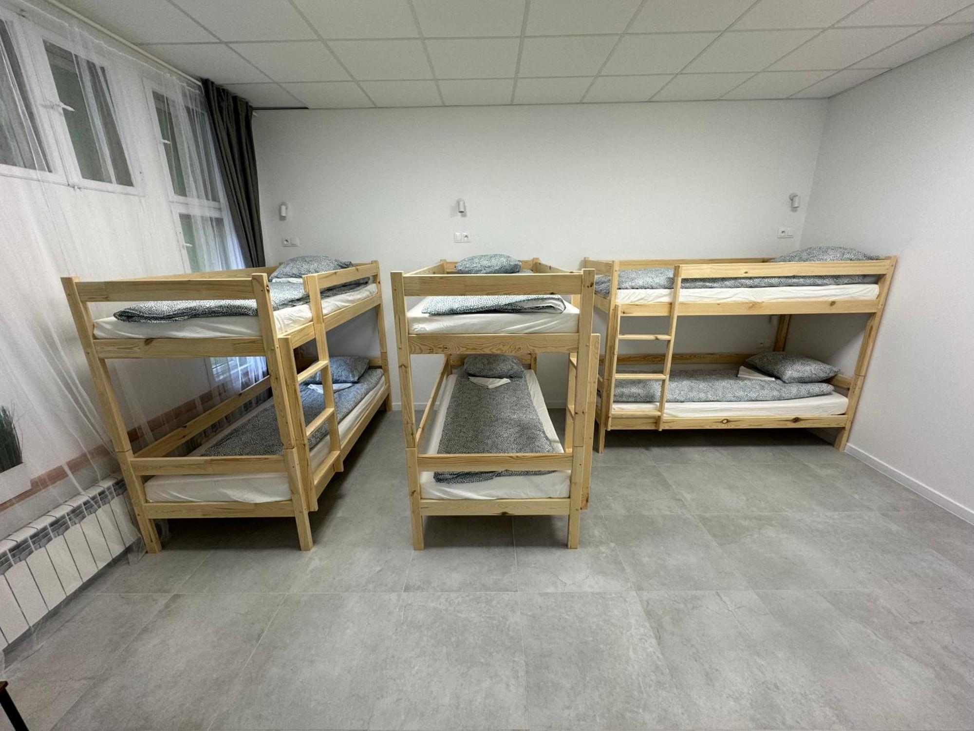 Green Hostel Katowice - 24H Parking מראה חיצוני תמונה